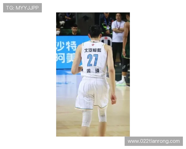 周琦重回巅峰引领中国男篮内线新格局再掀世界杯冲击热潮 周琦重回巅峰引领中国男篮内线新格局再掀世界杯冲击热潮