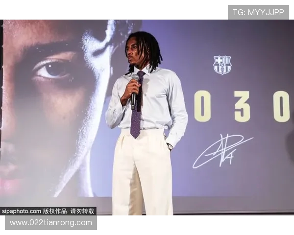 哈维：从巴萨传奇到足球战术革新者的成长与影响分析