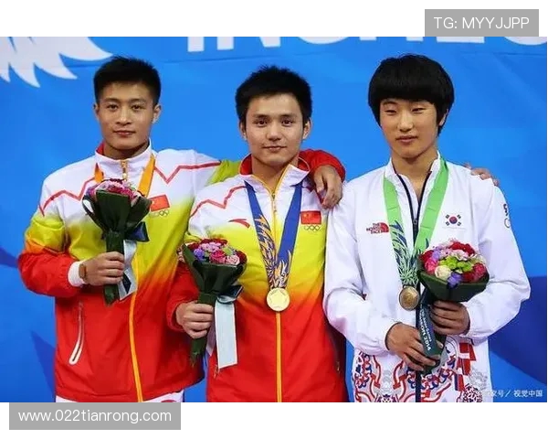 从惊险腾跃到完美入水探秘跳水运动背后的力量与艺术