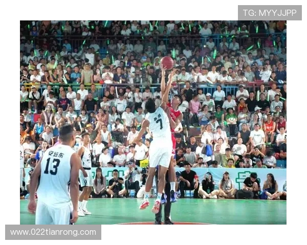 篮球巨星的传奇征程 从少年梦想到全球舞台的辉煌崛起