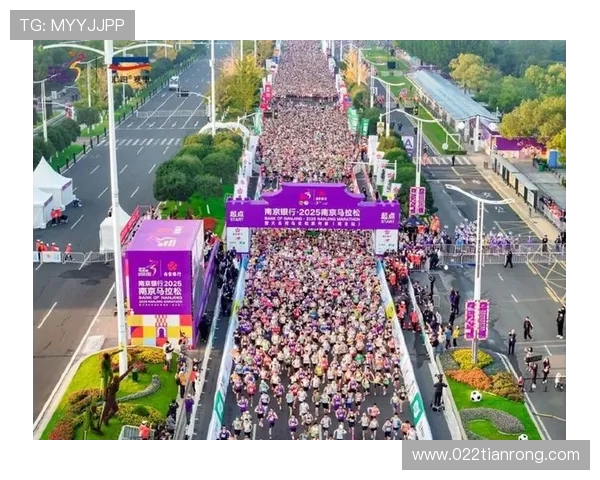 南京攀岩队在城市马拉松中的技术表现与竞技精神全面点评 南京攀岩队在城市马拉松中的技术表现与竞技精神全面点评