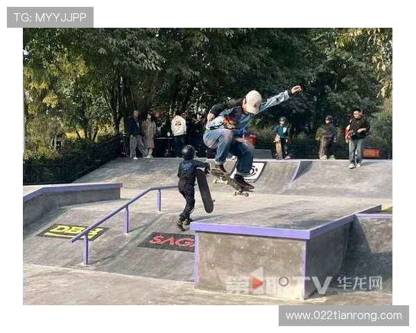 重庆滑板队的耐力之旅揭秘滑板文化与团队精神的完美结合