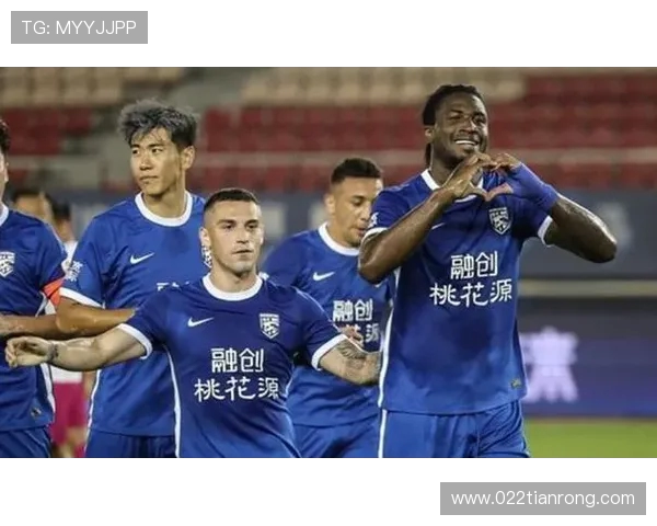 重庆足球队强势领跑城市联赛积分榜以82分领先其他球队