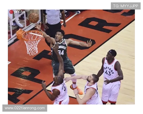 东部决赛激战正酣雄鹿与猛龙谁能问鼎胜利之巅